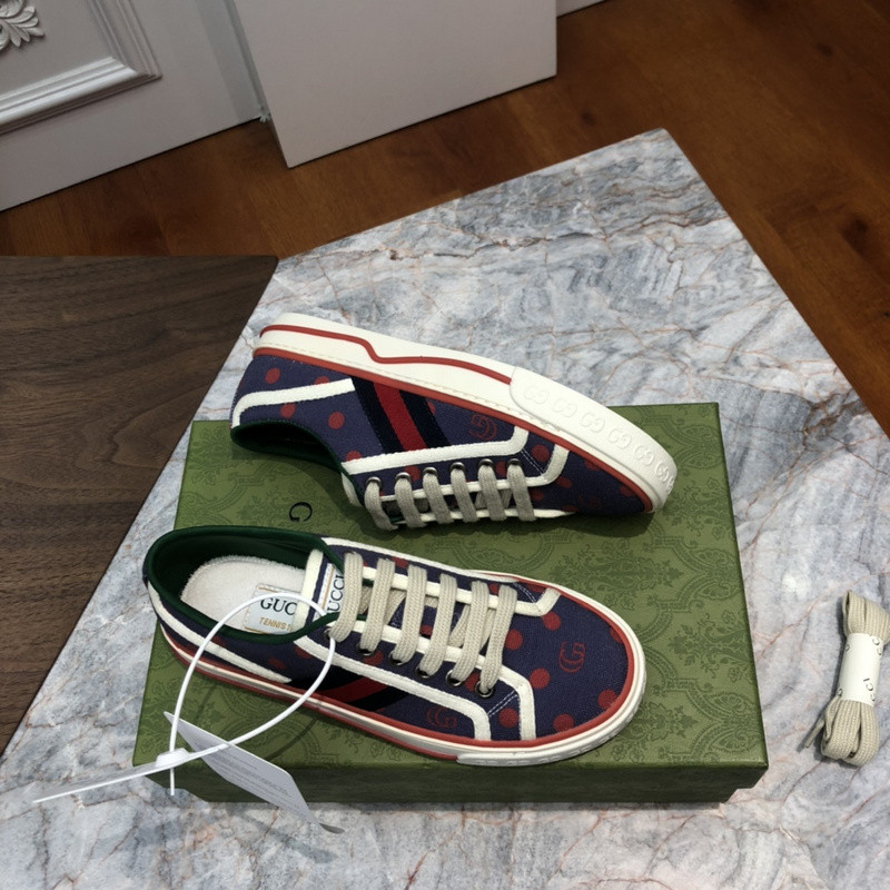 GC Sneakers