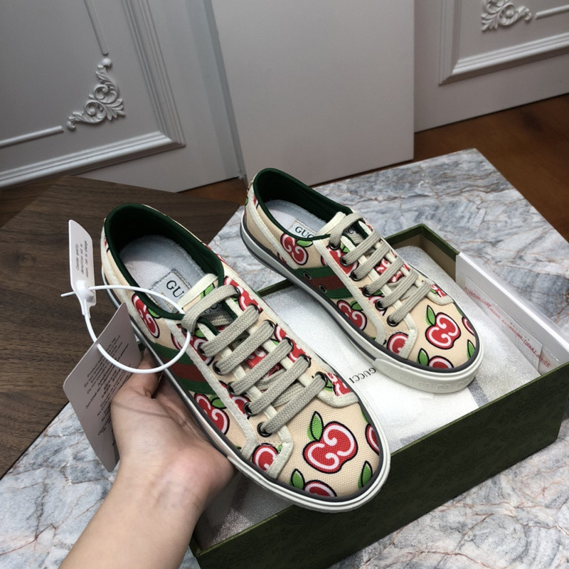 GC Sneakers