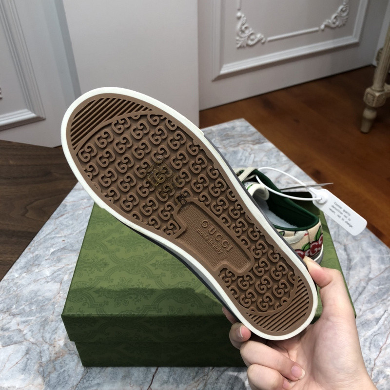 GC Sneakers