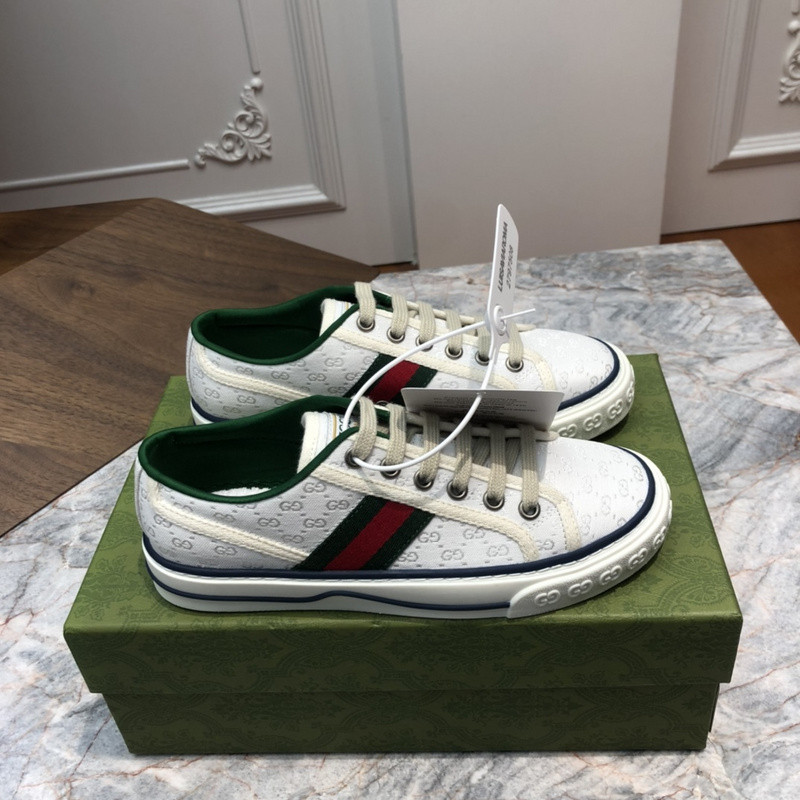 GC Sneakers
