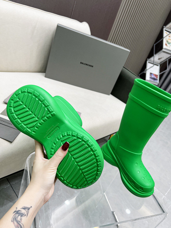 Ba*len*cia*ga boots