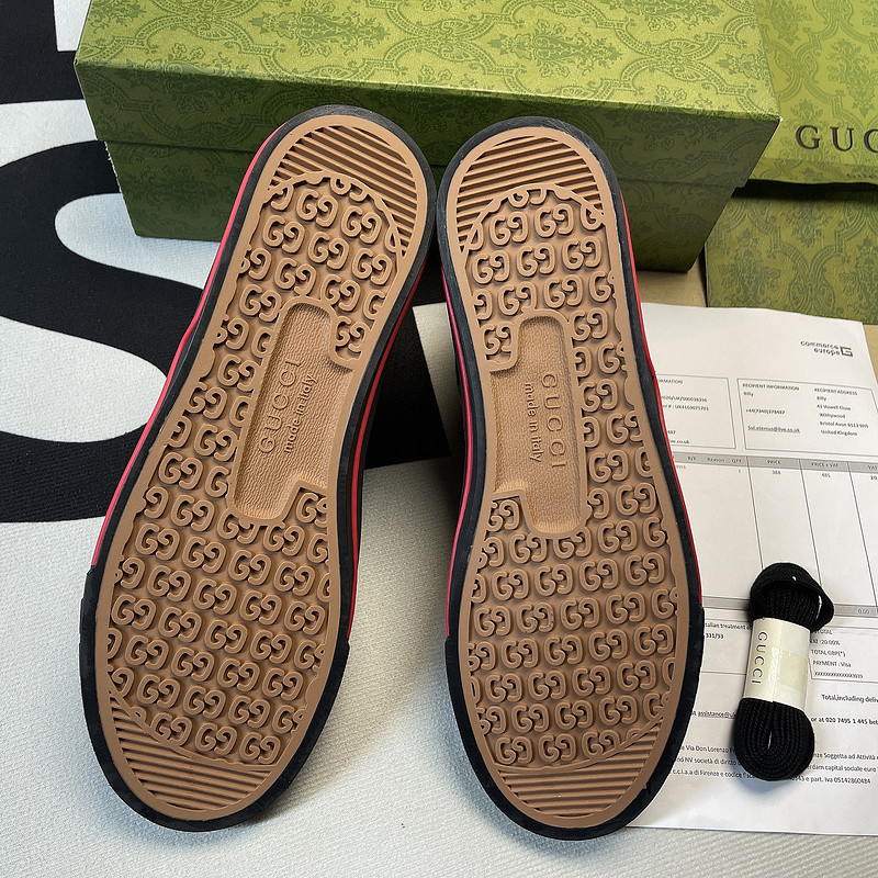 GC Sneakers