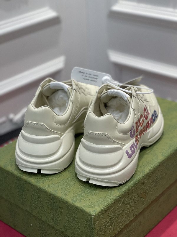 GC Sneakers