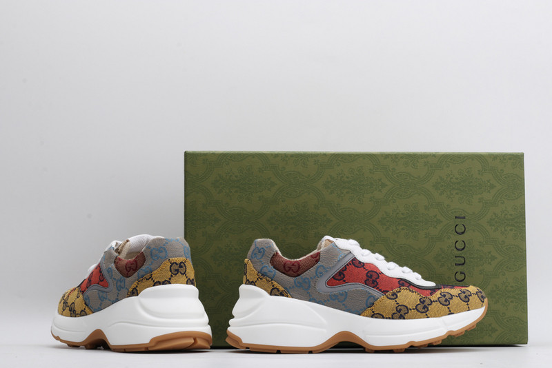 GC Sneakers