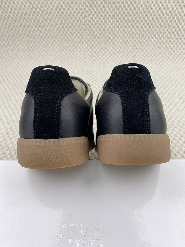 ma*s*n Ma*i*la sneakers