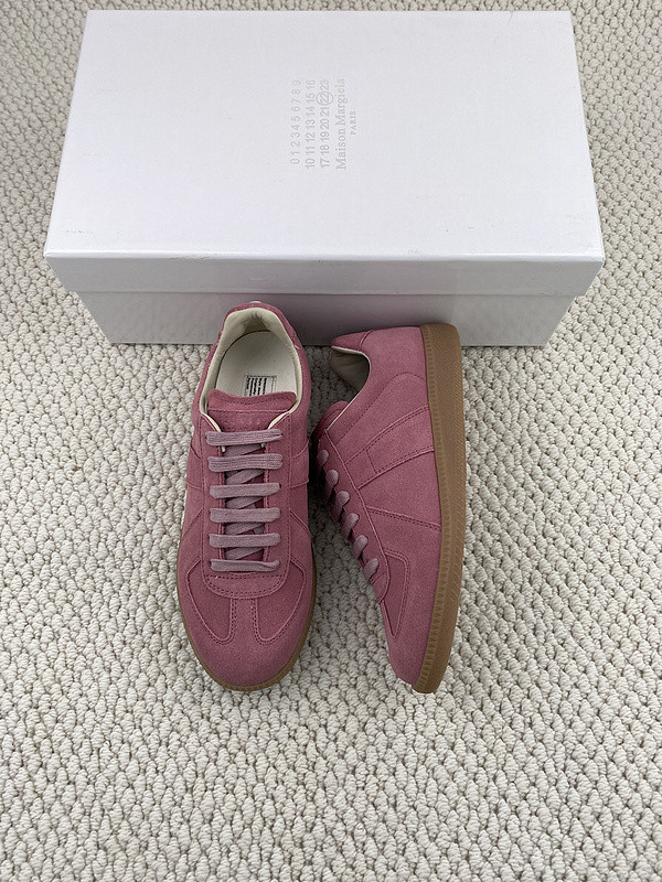 ma*s*n Ma*i*la sneakers