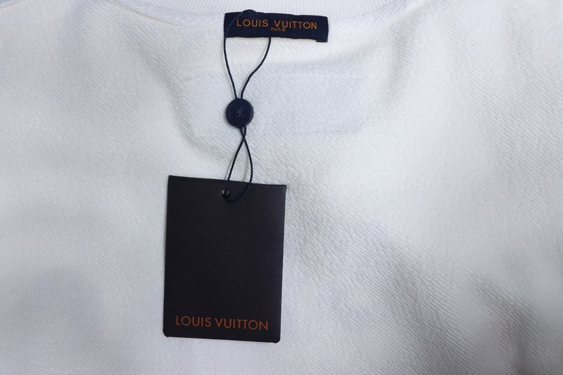 L*V HOODIE