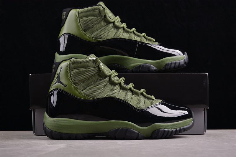 Air Jordan 11 Retro CT8012-300
