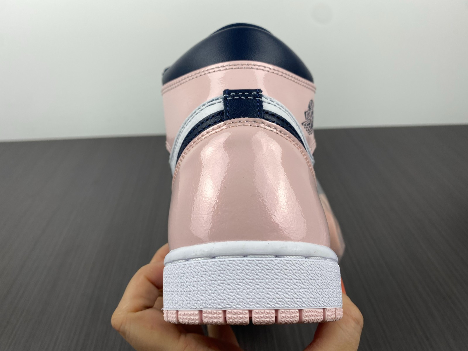 Air Jordan 1 High OG “Atmosphere” DD9335-641