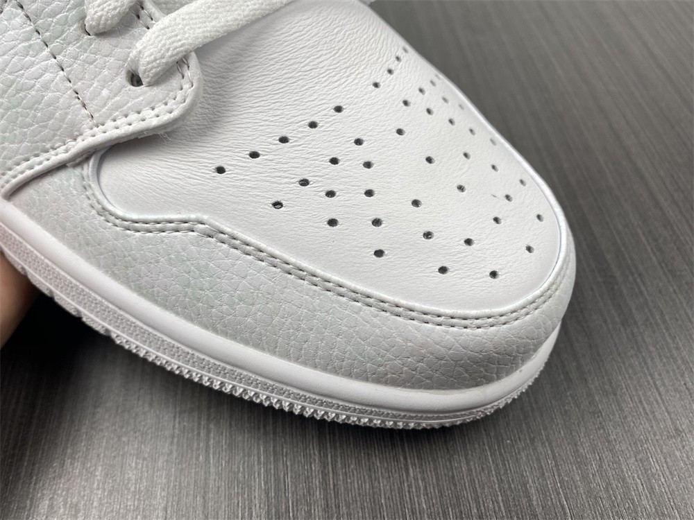 Air Jordan 1 Low “white green” 553558-130