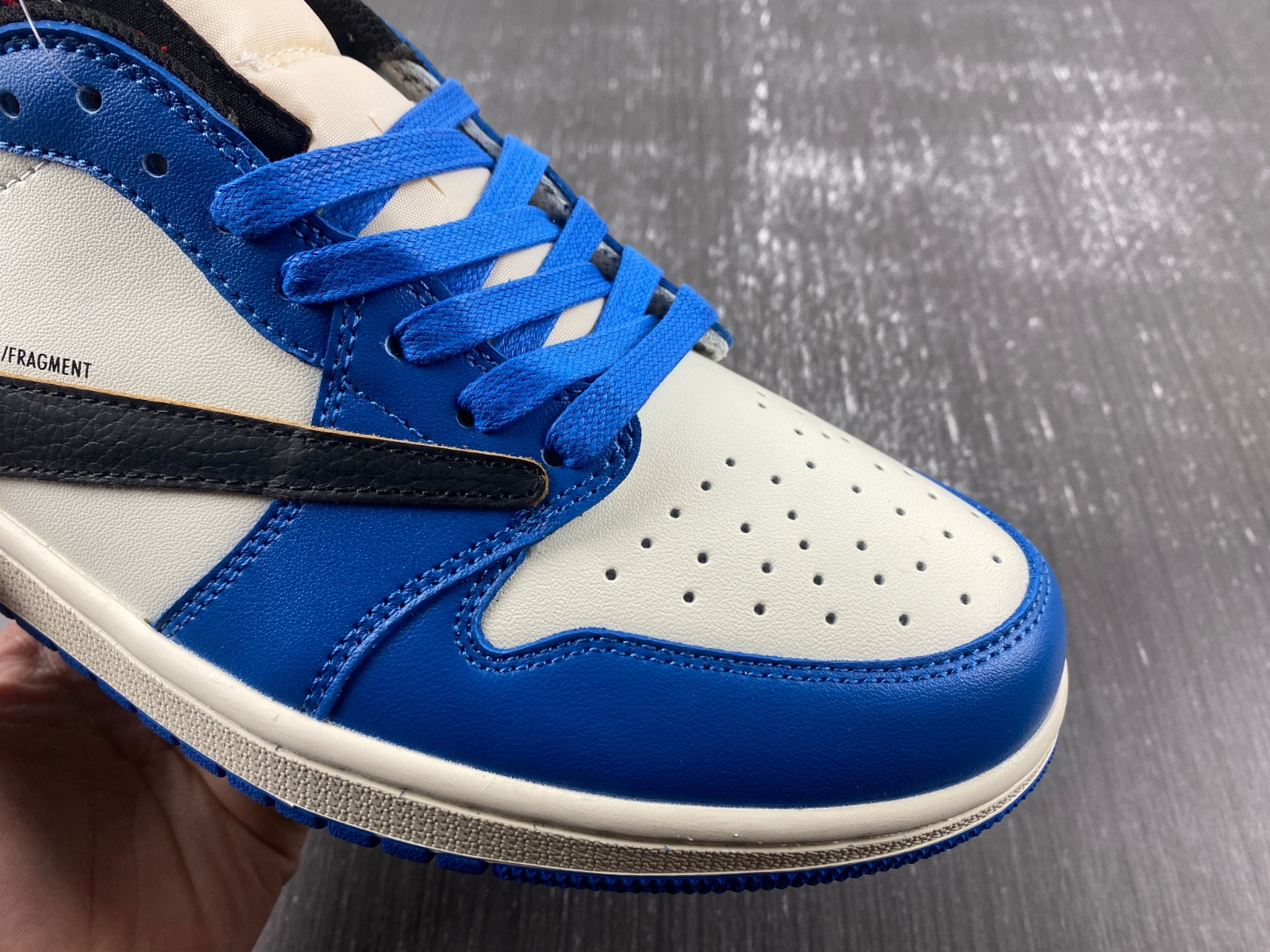 Travis Scott x Air Jordan 1 DM7866-888