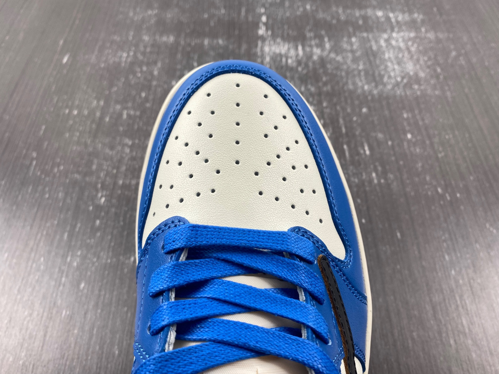 Travis Scott x Air Jordan 1 DM7866-888