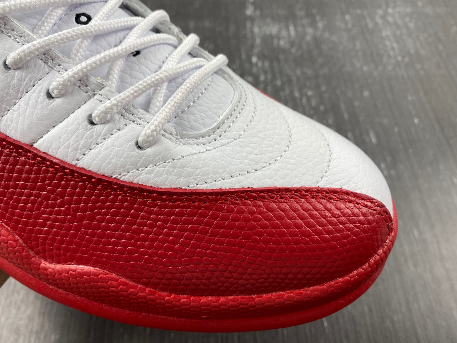 Air Jordan 12 Cherry AJ1204-110