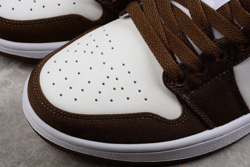 Air Jordan 1 Low "Mocha Toe" DV0426-301