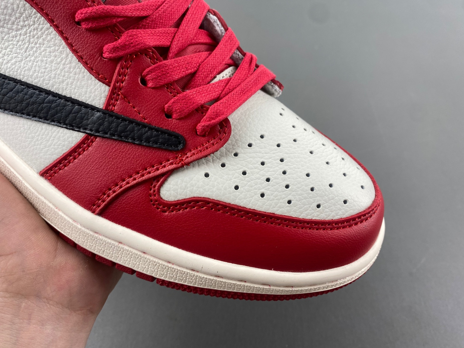 Air Jordan 1 Low “Sanddrift” HQ3440-101