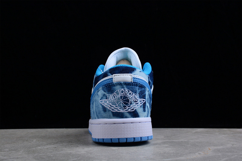 Jordan 1 Low Washed Denim (GS) DM8947-100