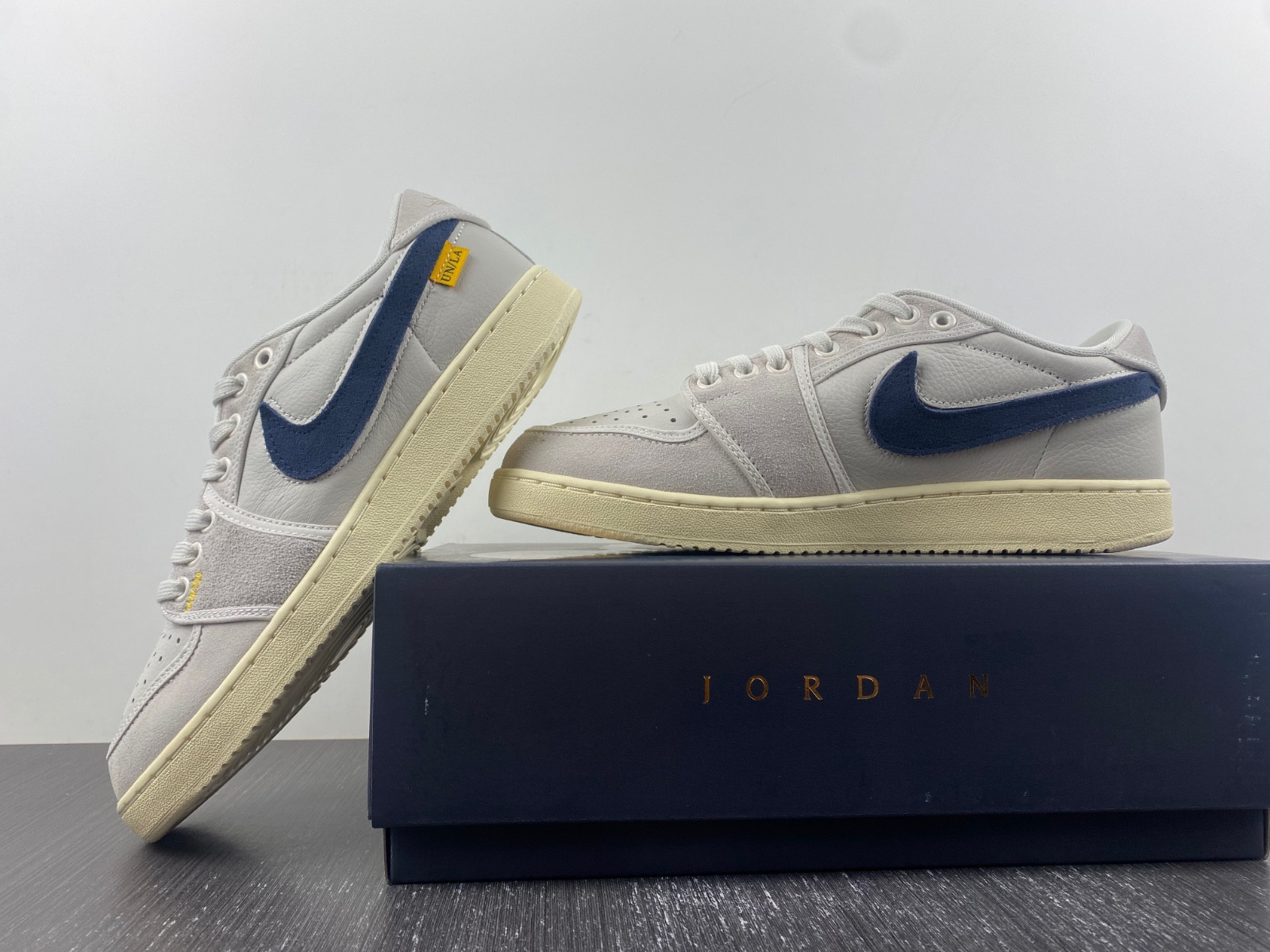 Union x AJKO 1 Low DZ4864-100