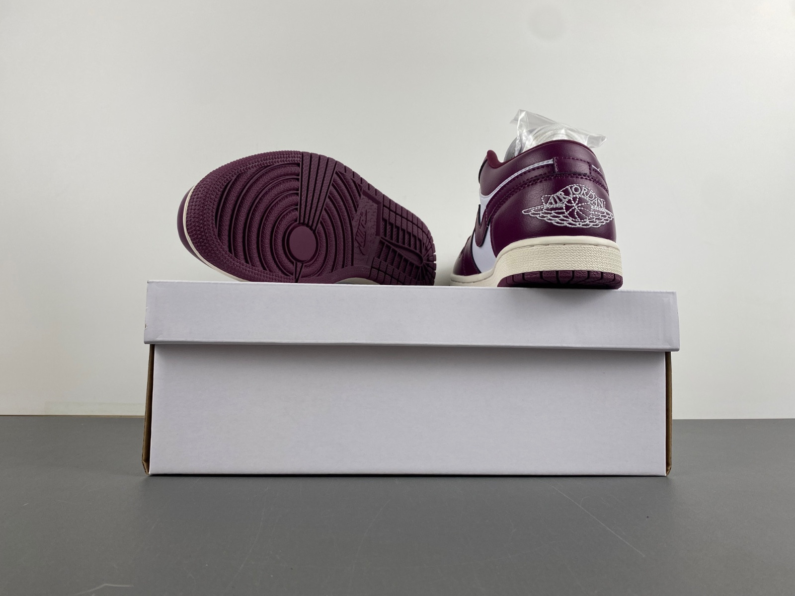 Air Jordan 1 Low DC0774-161