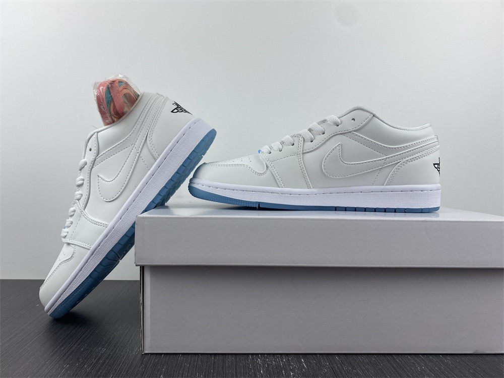 Air Jordan 1 Low AJ0819