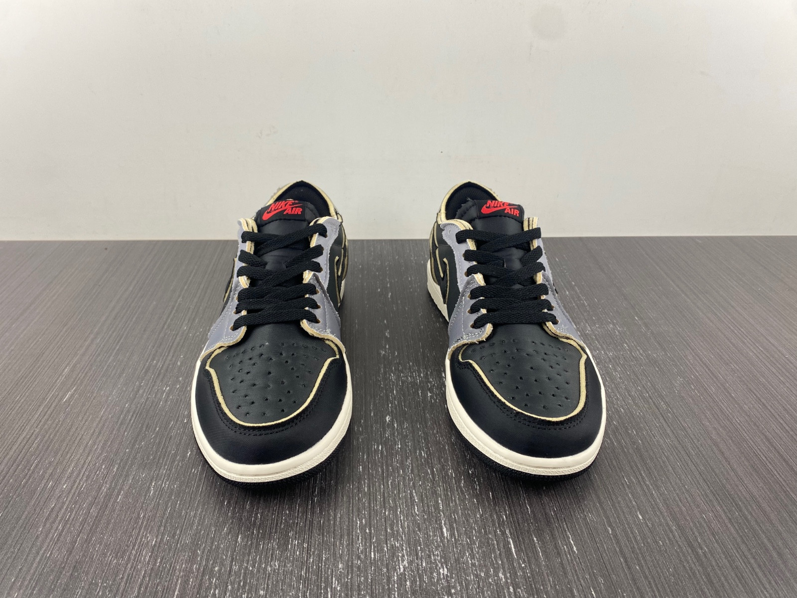 Jordan 1 Low OG EX Black Smoke Grey DV0982-006
