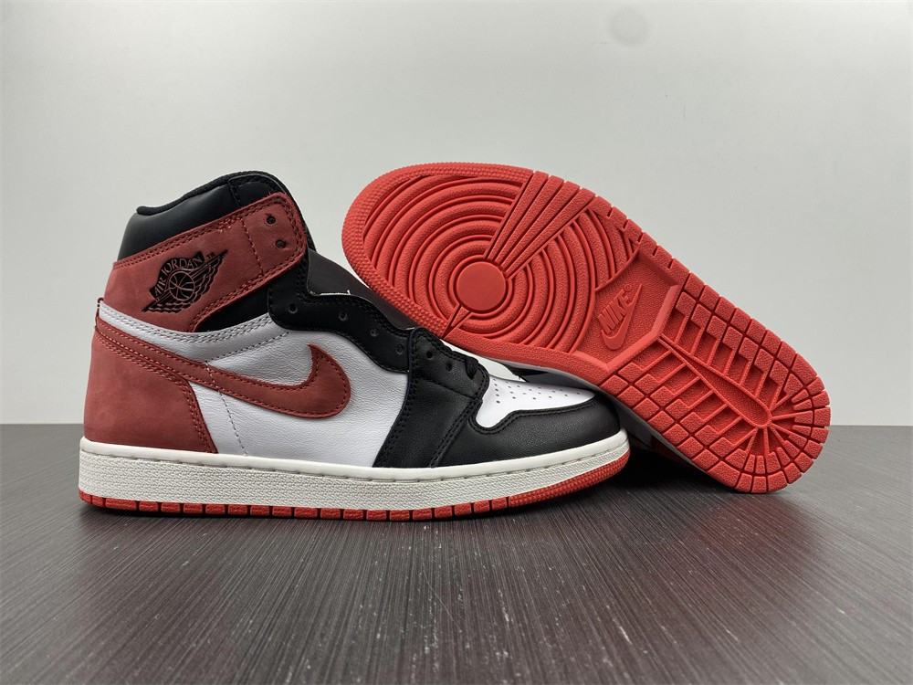 Jordan 1 Retro High Track Red 555088-112