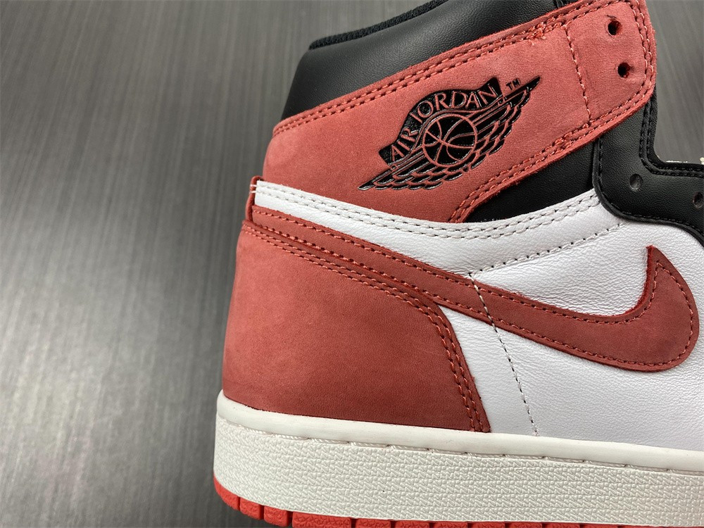 Jordan 1 Retro High Track Red 555088-112