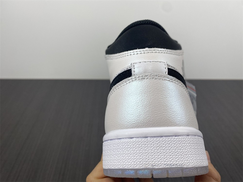 air jordan 1 mid “Di*m*nd shorts