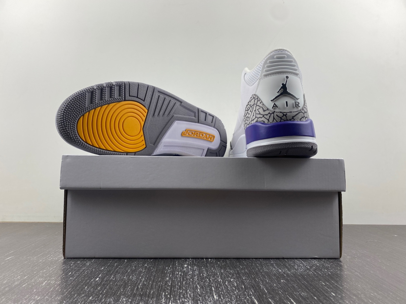 Jordan 3 Retro 
