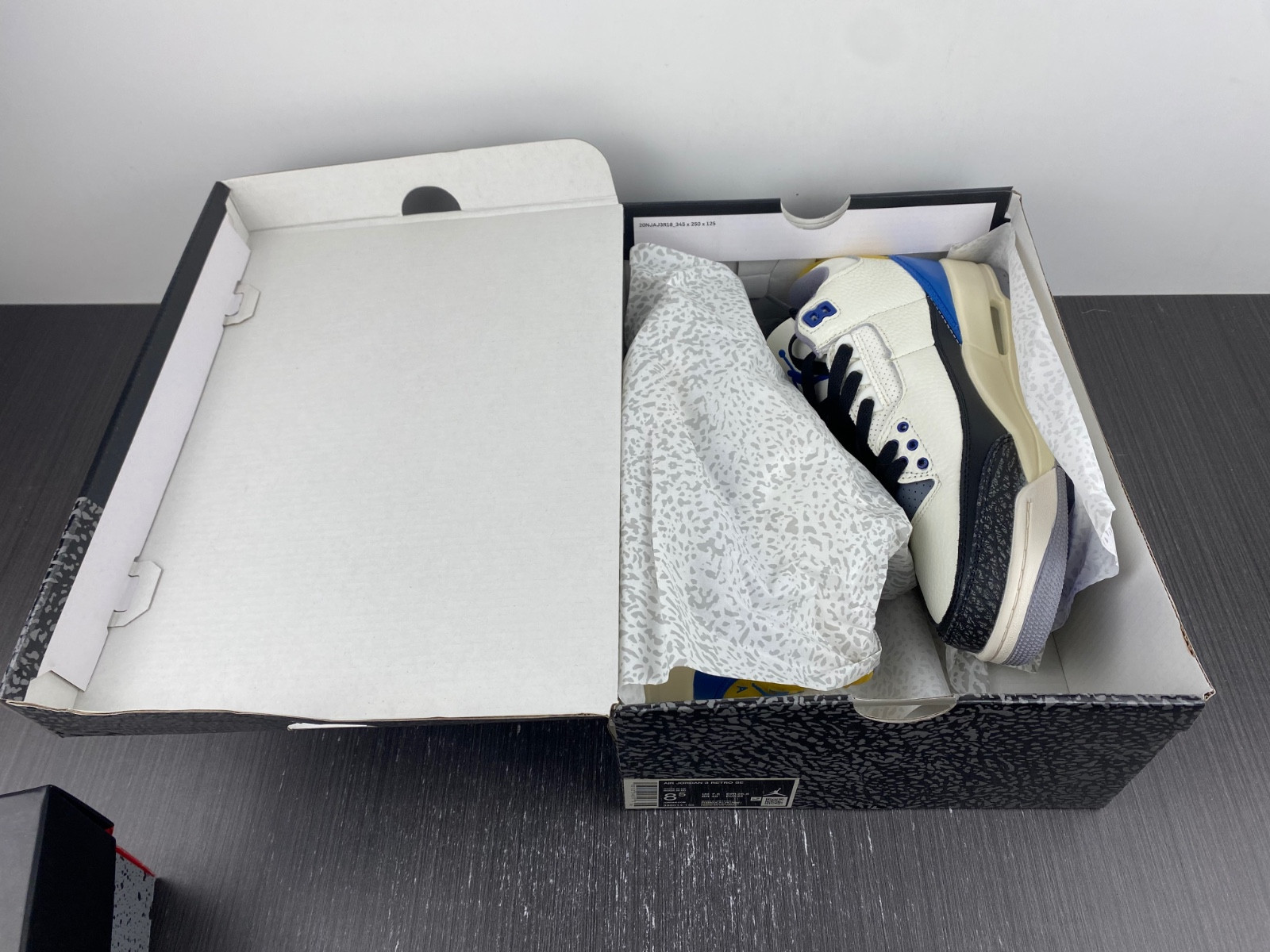 Air Jordan 3 398614-145