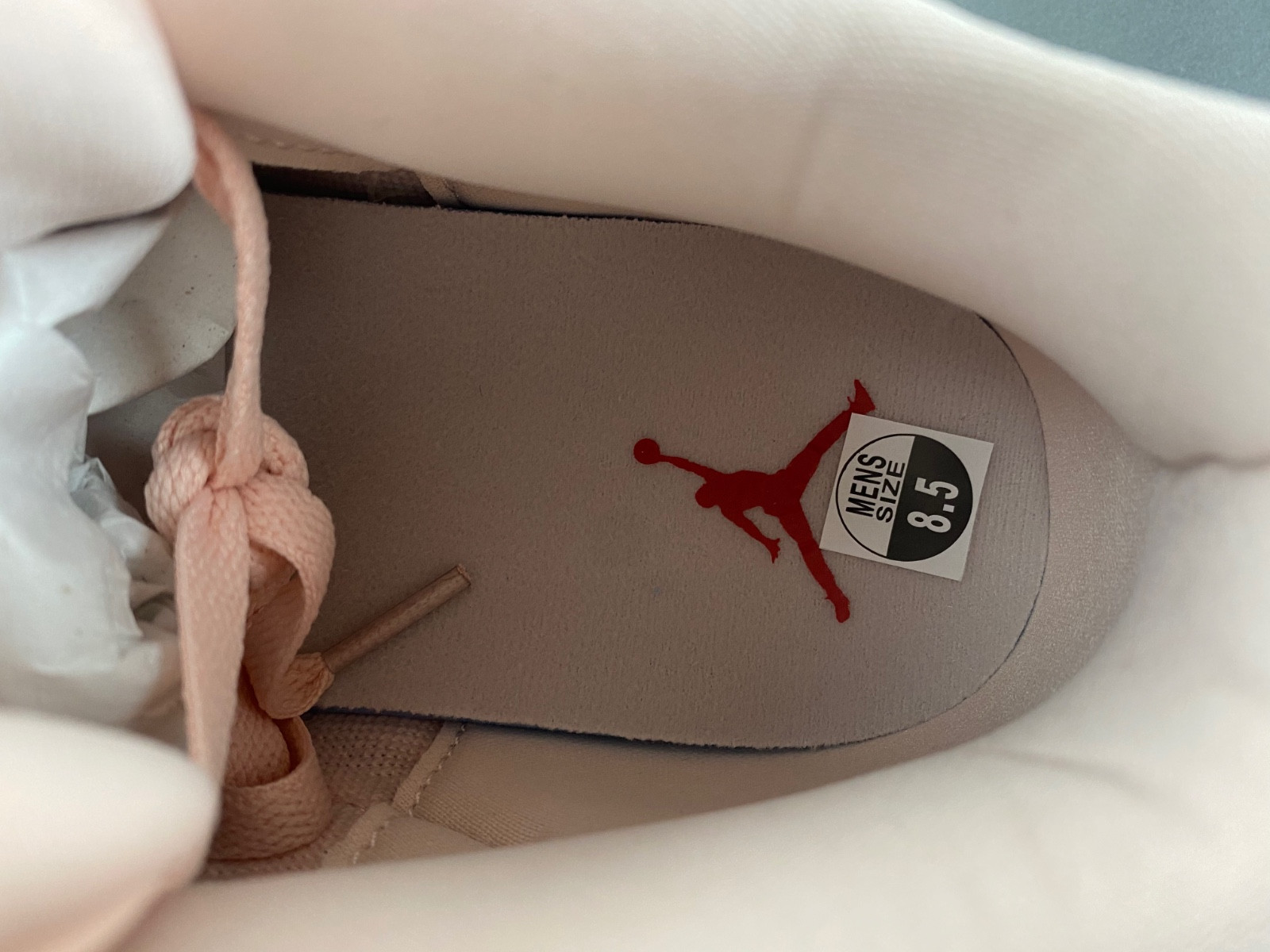 Air Jordan 3 “Valentine’s Day” (W) HJ0178-600