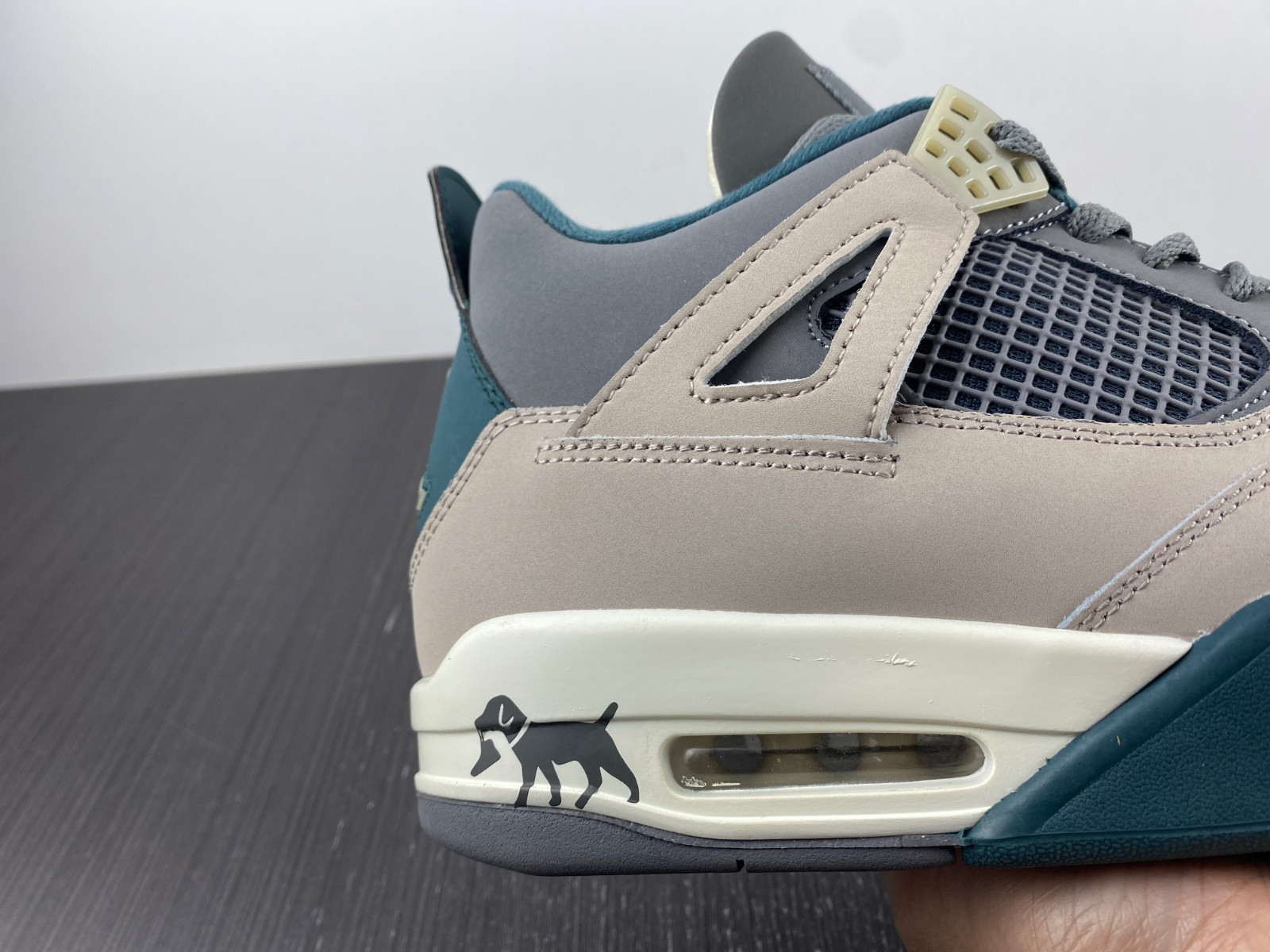 Air Jordan 4