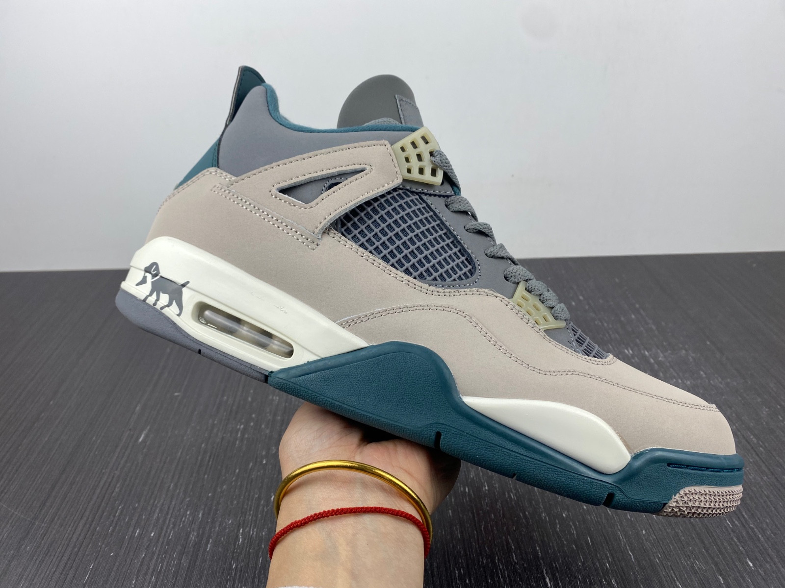 Air Jordan 4