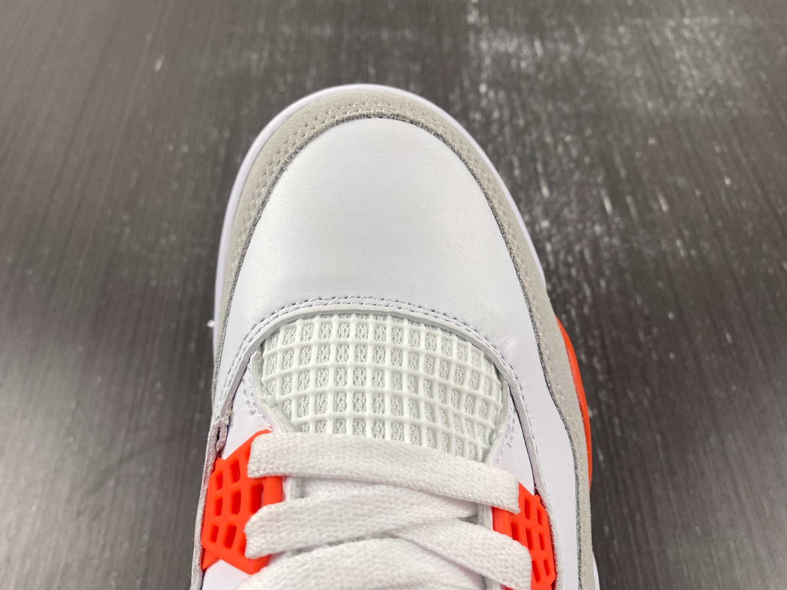 Air Jordan 4 DR5415-108