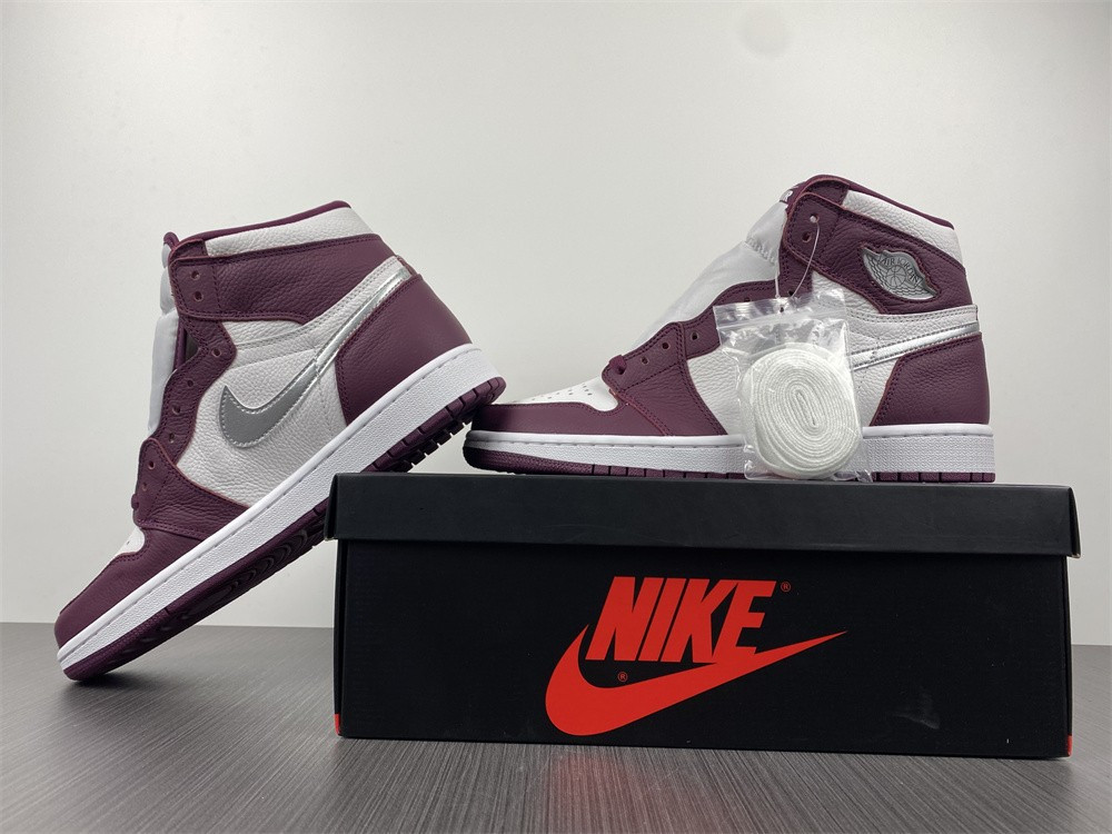 Air Jordan 1 High OG Volt Gold 555088-611