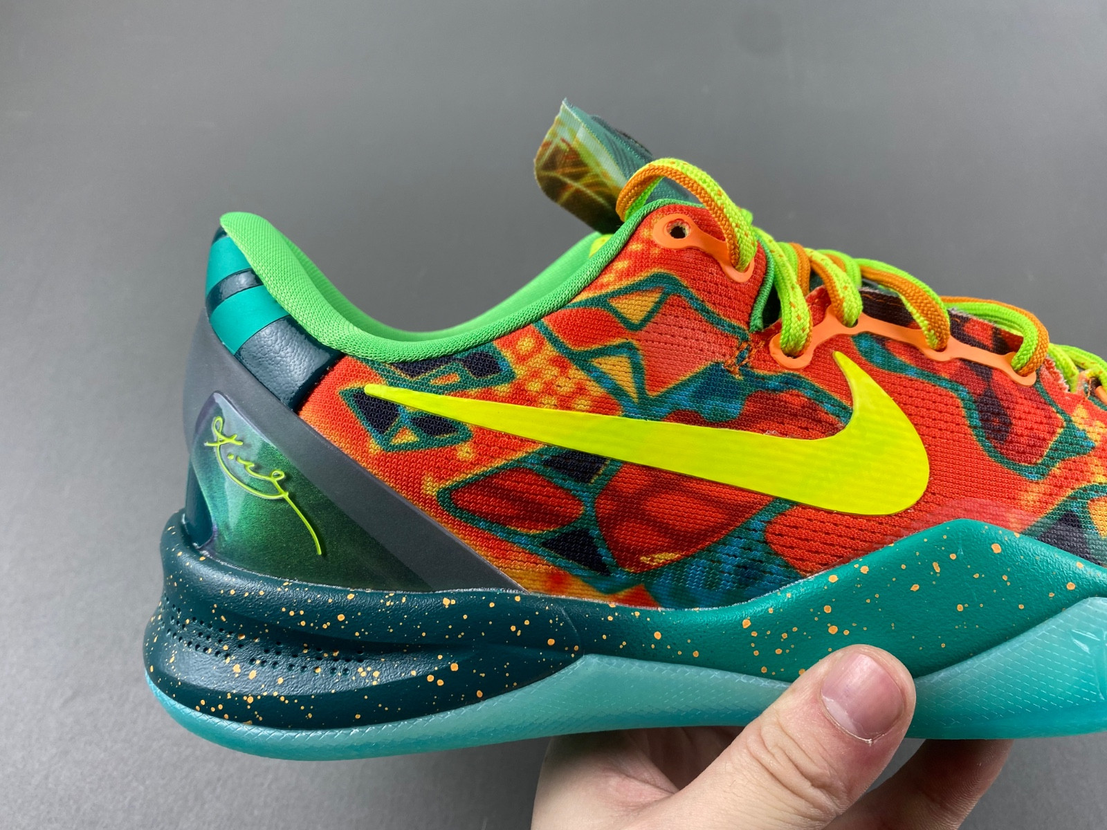 Nike Kobe 8 Protro “What The Kobe” HM9621-900