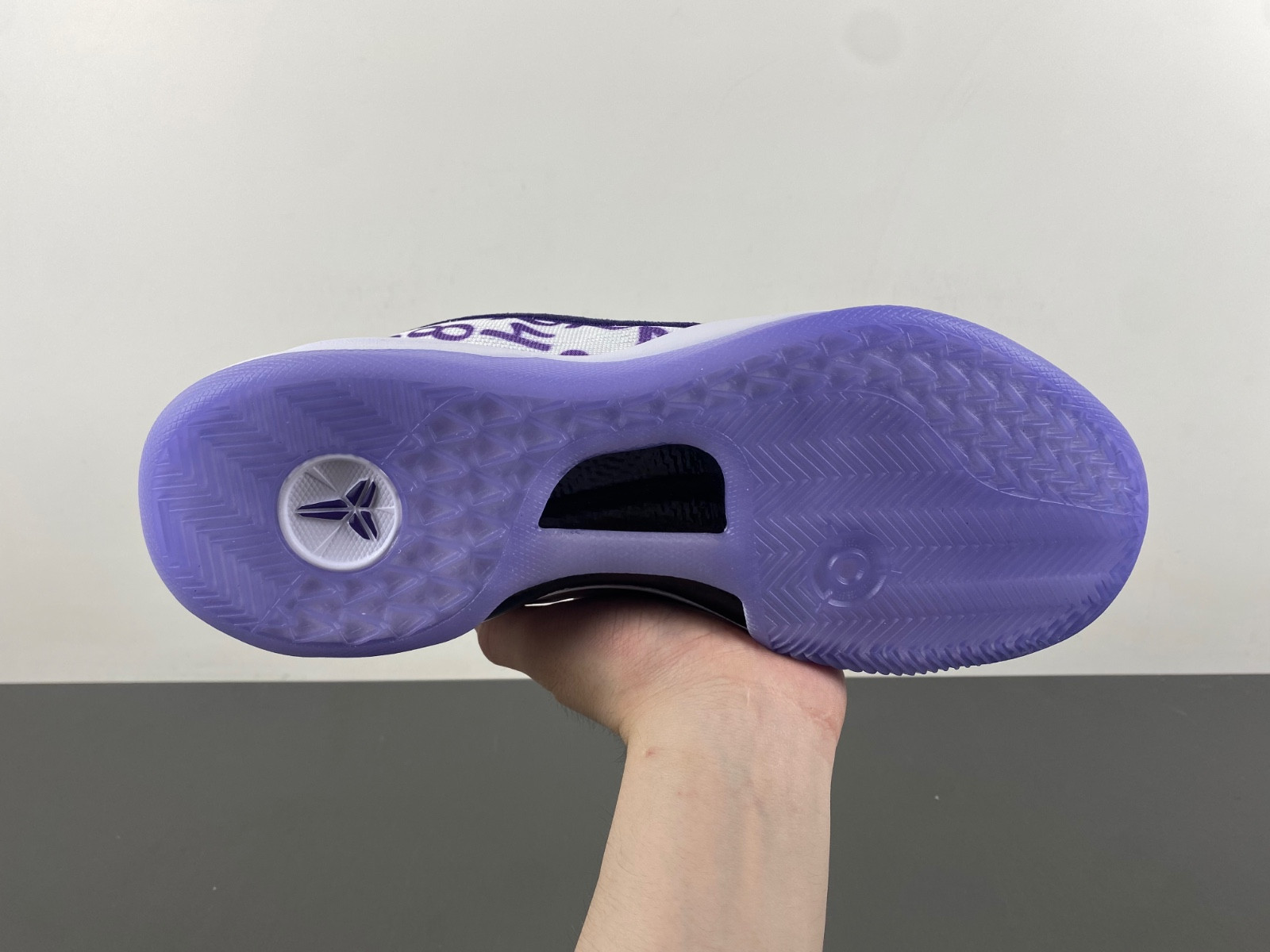 Nike Kobe 8 Protro “Court Purple” FQ3549-100