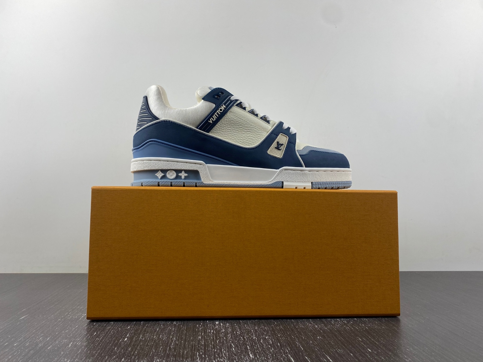 L*V Trainer