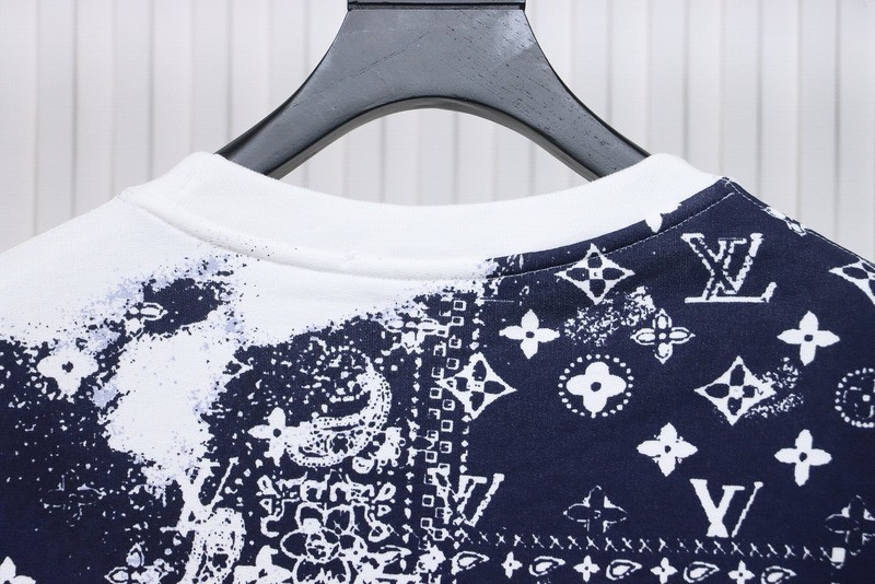 L*V HOODIE