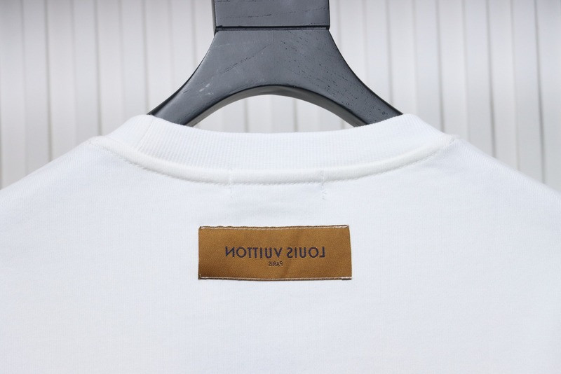 L*V HOODIE