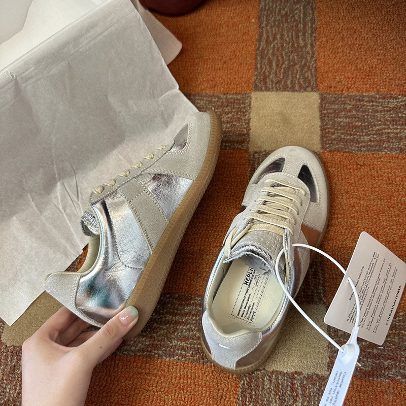ma*s*n Ma*i*la sneakers