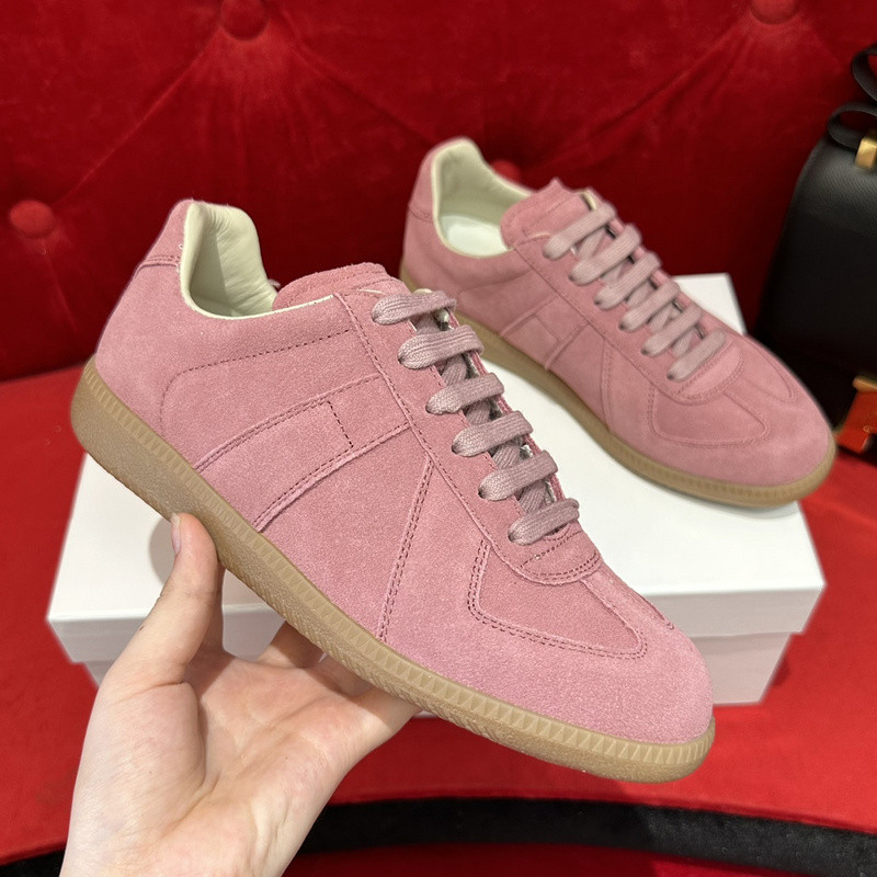 ma*s*n Ma*i*la sneakers