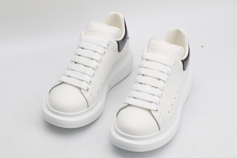 MQ Sneakers