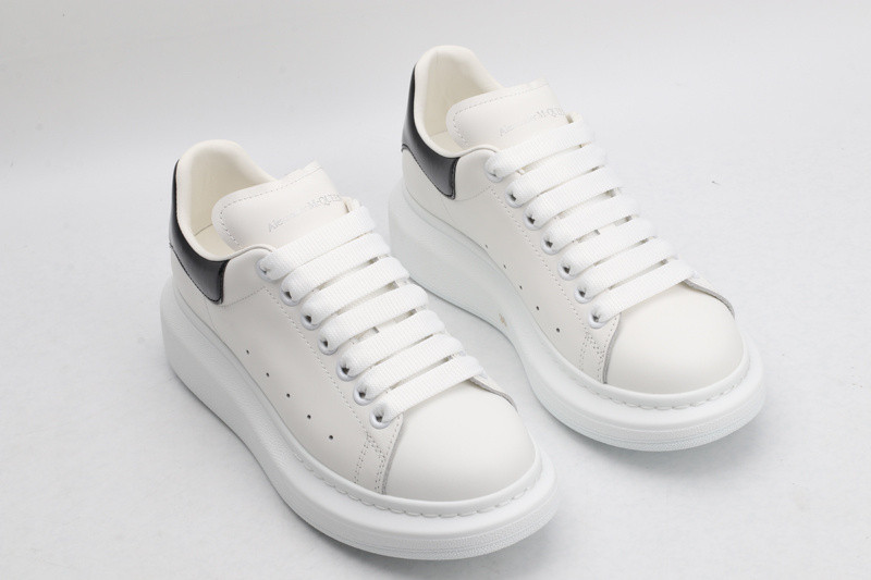 MQ Sneakers