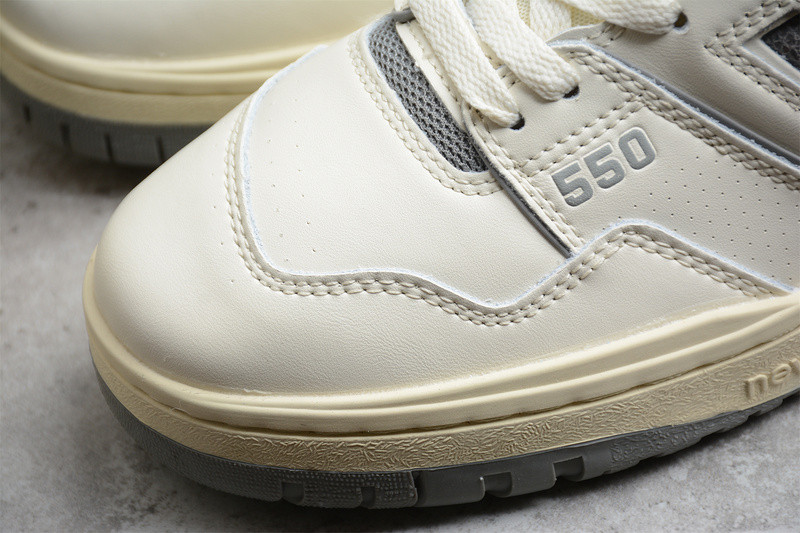 NEW Balan* Sneakers