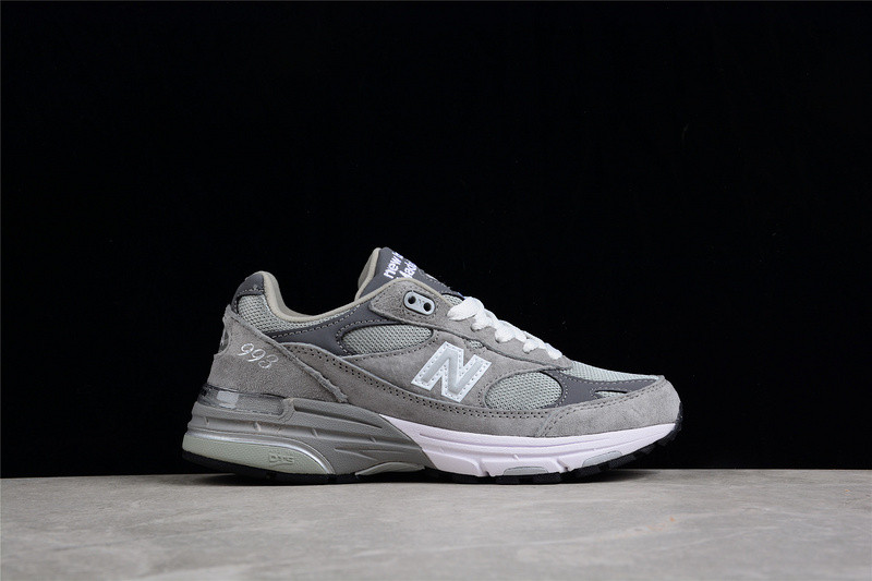 NEW Balan* Sneakers