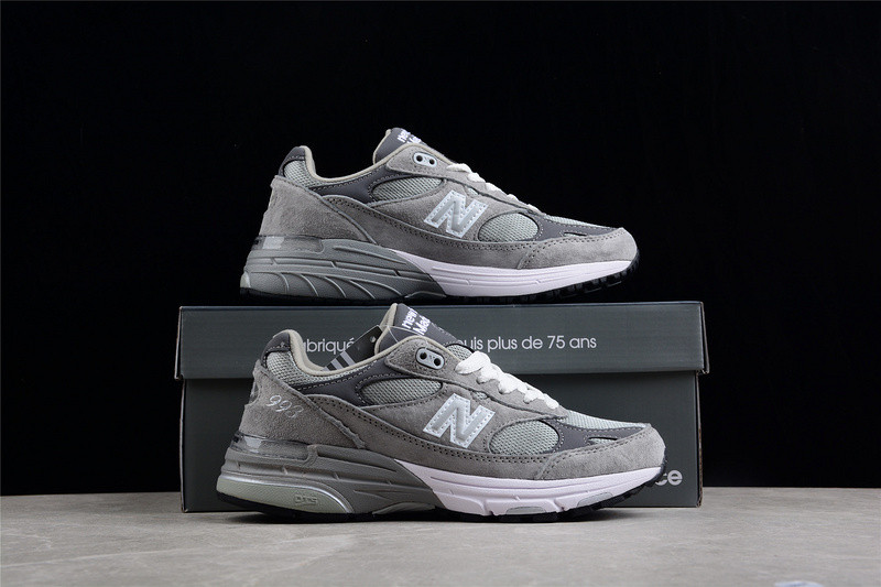 NEW Balan* Sneakers