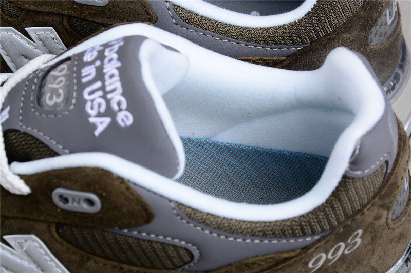 NEW Balan* Sneakers