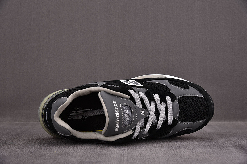 NEW Balan* Sneakers