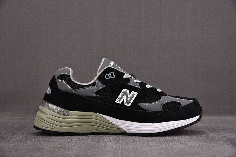 NEW Balan* Sneakers