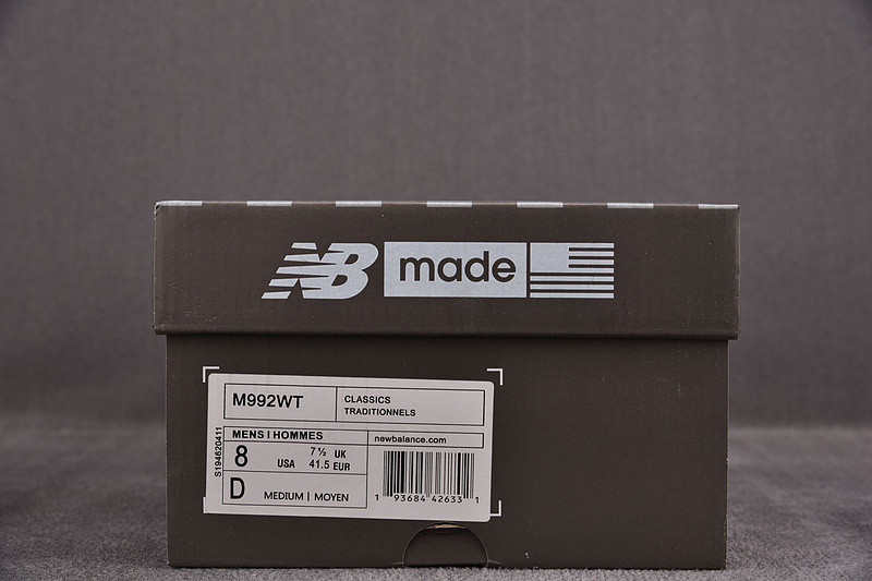 NEW Balan* Sneakers